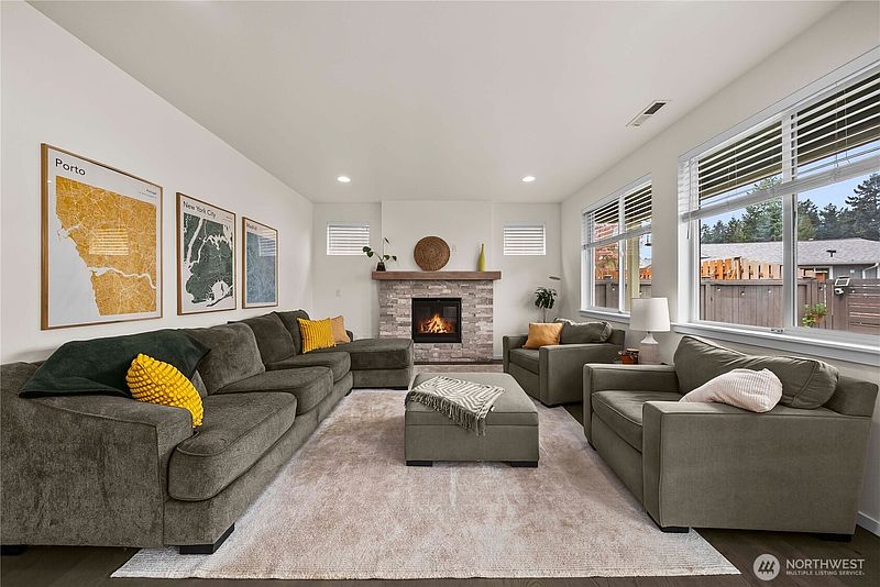 4th image of 10214 SE 268th Place