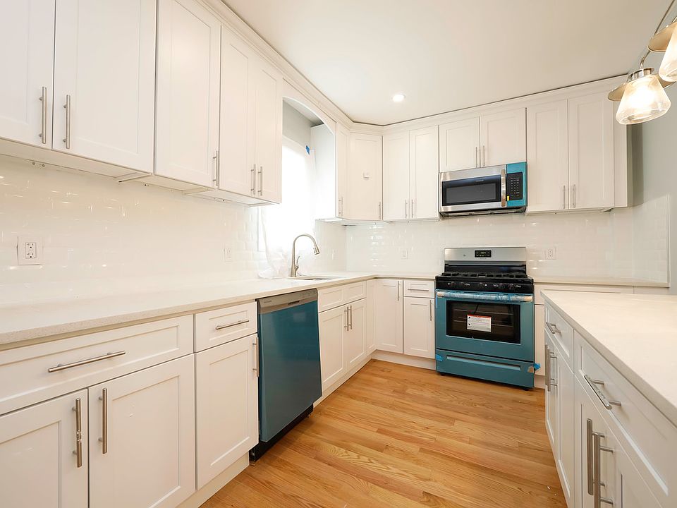 1st image of 172-10 144th Ave #A