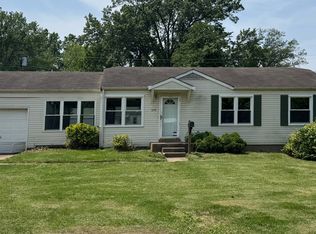1048 Bakewell Dr, Saint Louis, MO