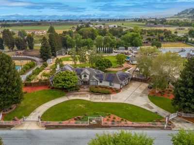 645 Powder Horn Ct, San Martin, CA, 95046