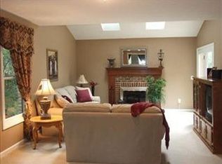 8864 Tanglewood Dr, Springboro, OH 45066