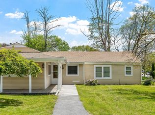 45 Stonehenge Rd, Londonderry, NH 03053