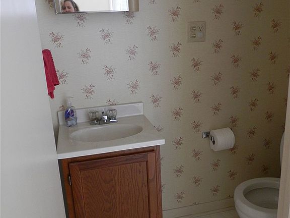 2nd image of 1148 Wadewood Ct
