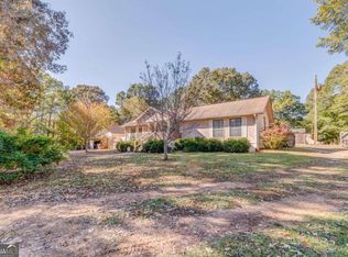 1424 Harmony Rd SE, Silver Creek, GA 30173