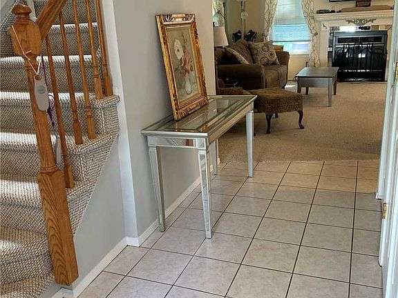 4th image of 108 Sara Cir