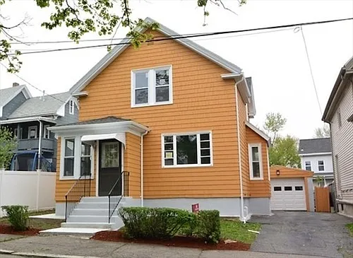 12 Eaton St Photo 1