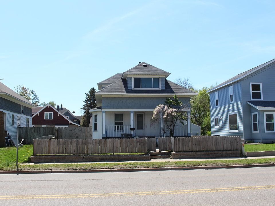 1st image of 854 Burton St SW
