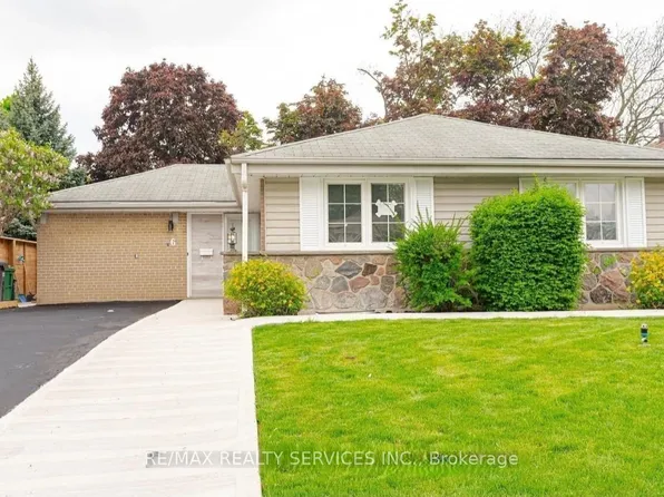 46 Staveley Cres, Brampton, ON L6W 2R9