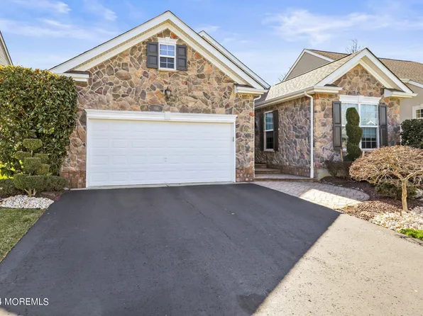 18 Percheron Road, Manalapan, NJ 07726