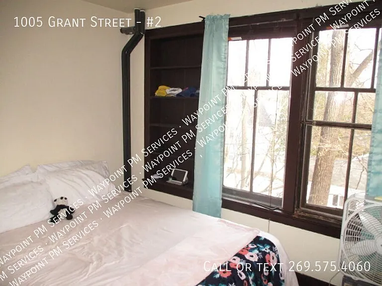 1005 Grant St #2 — Photo 5