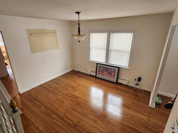 3rd image of 202-14 33rd Ave