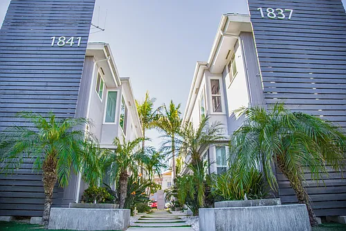 South Redondo Apartments Photo 1