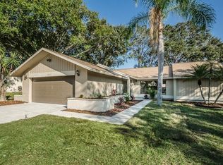 2511 Rolling Oaks Dr, Palm Harbor, FL 34683