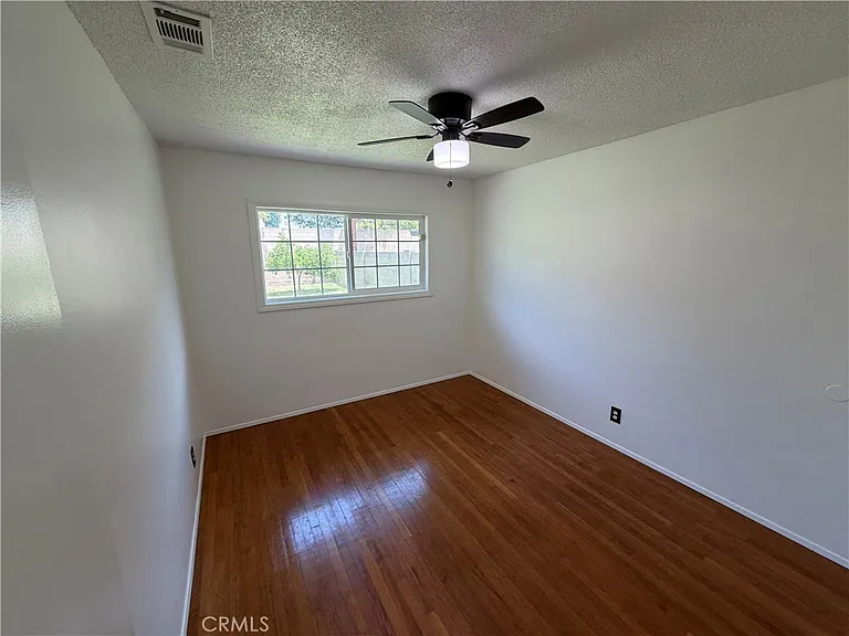 12291 Hampton Ave — Photo 12