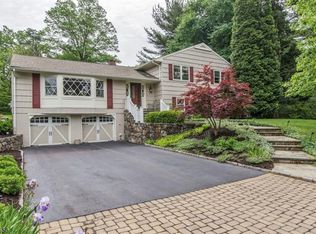 12 Voorhees Dr, Basking Ridge, NJ 07920