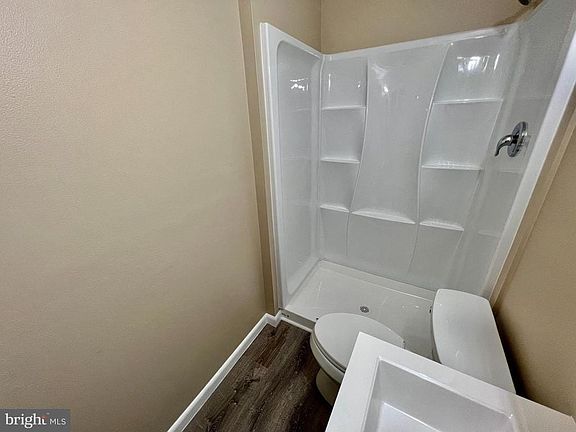 5th image of 220 Delsea Dr APT 1R