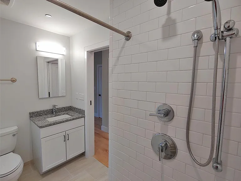 2489 Washington St #2C — Photo 11