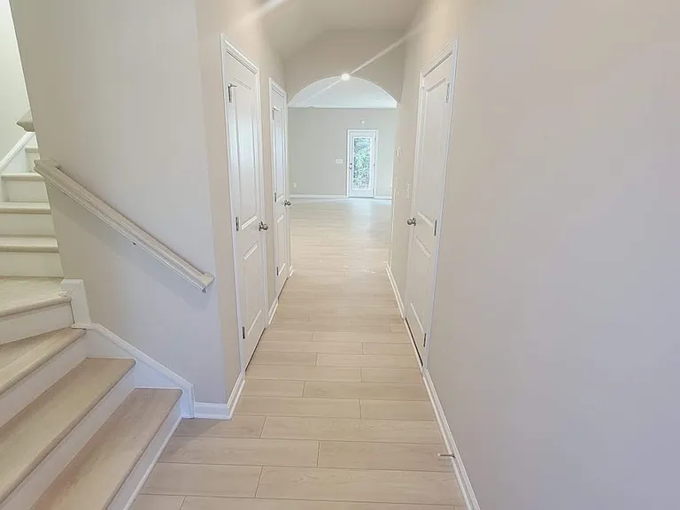 13005 Cottage Crest Ln — Photo 3