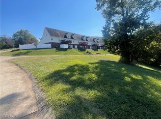 Pointe West Ct, Parkersburg, WV