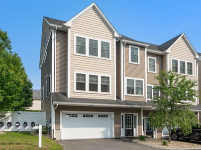 51 Waltham St APT 3, Maynard, MA, 01754