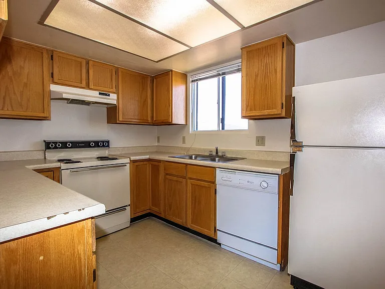 6140 Antelope Villas Cir #221 — Photo 4