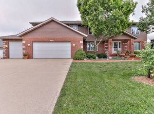 2806 Slayback St, Urbana, IL 61802