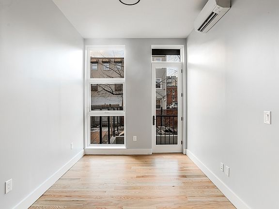 3rd image of 1409 Bryant Ave #2