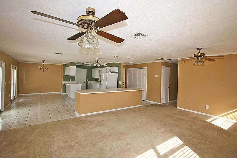 1st image of 1001 Lancelot Way
