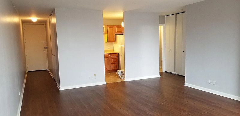 1st image of 1636 N Wells St APT 406
