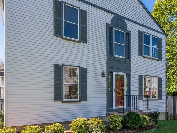 55 Pepper Tree Ct, Warrenton, VA 20186