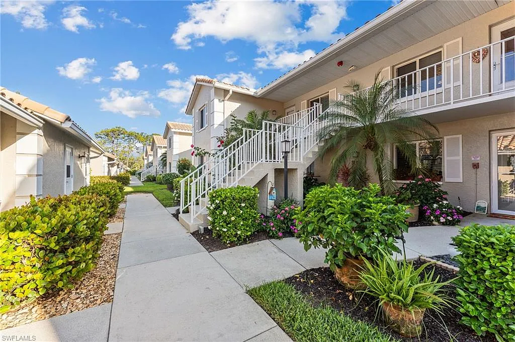 2 bed, 2.0 bath, 1318 sqft, $2,225 — Photo 4