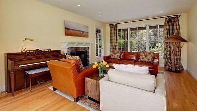 Living Room :: 63 Wild Iris