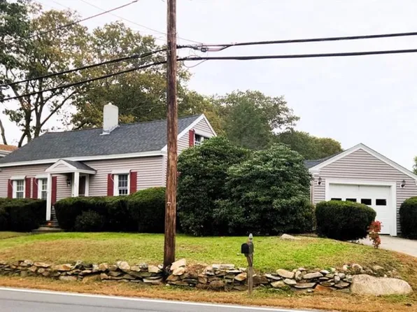 35 N Main St, North Smithfield, RI 02896