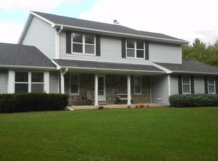 W346S7025 Sprague Rd, Eagle, WI 53119