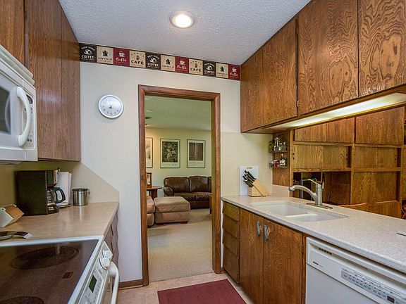 5th image of 2117 N Dakota Ave