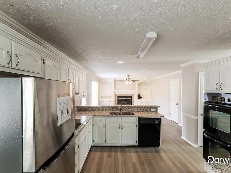 2661 Rock Point Ln — Photo 2