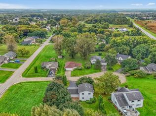 103 Balclutha Ct SW, Poplar Grove, IL 61065