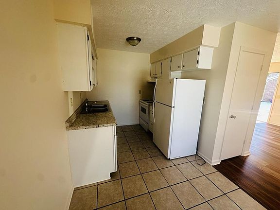 5th image of 406 Cecil St