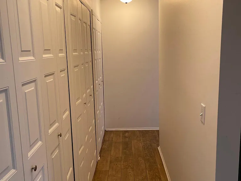 1036 Woodbridge St — Photo 11