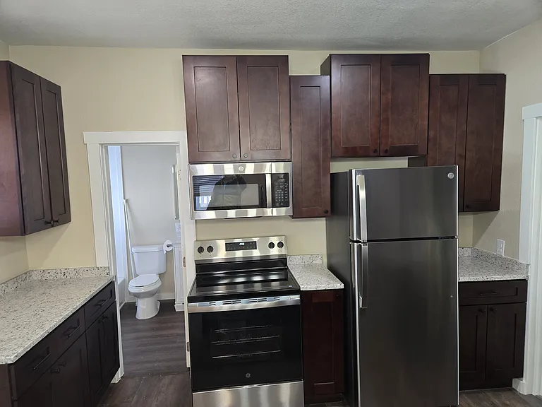 105 Elbow Ct — Photo 3