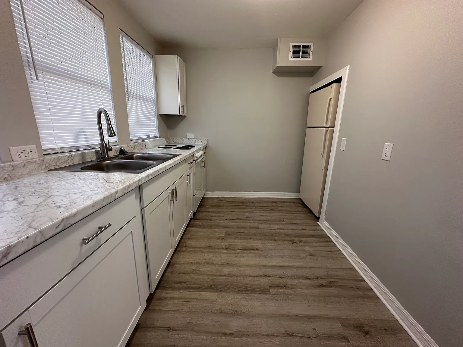 Studio, 500 sqft, $1,000 — Photo 4