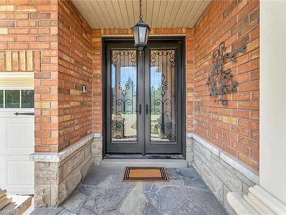 5th image of 74 Aberfoyle Mill Cres