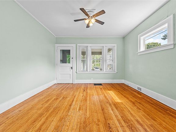 3rd image of 19 Morningside Park