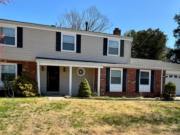 9706 Indian Princess Dr, Fort Washington, MD 20744