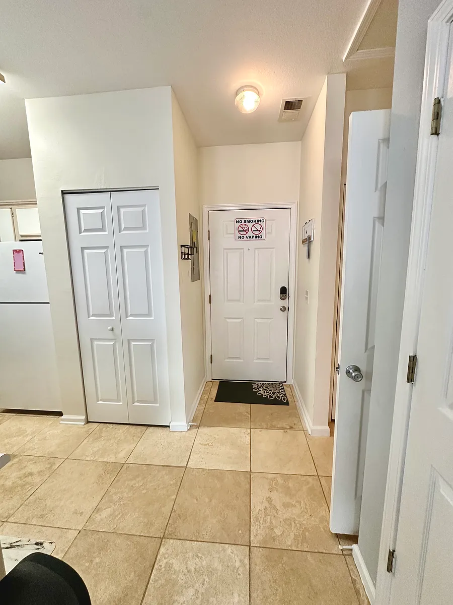 Building Photo - 1286 River Oaks Dr #8-O