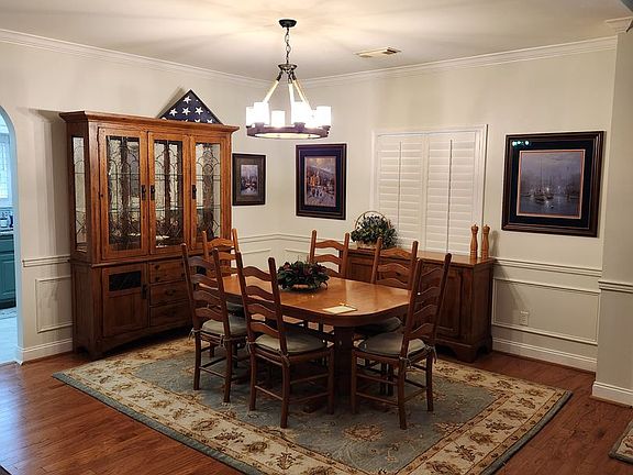 2nd image of 3800 Oak Colony Dr
