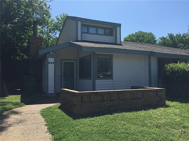 1st image of 525 Hunters Glen St