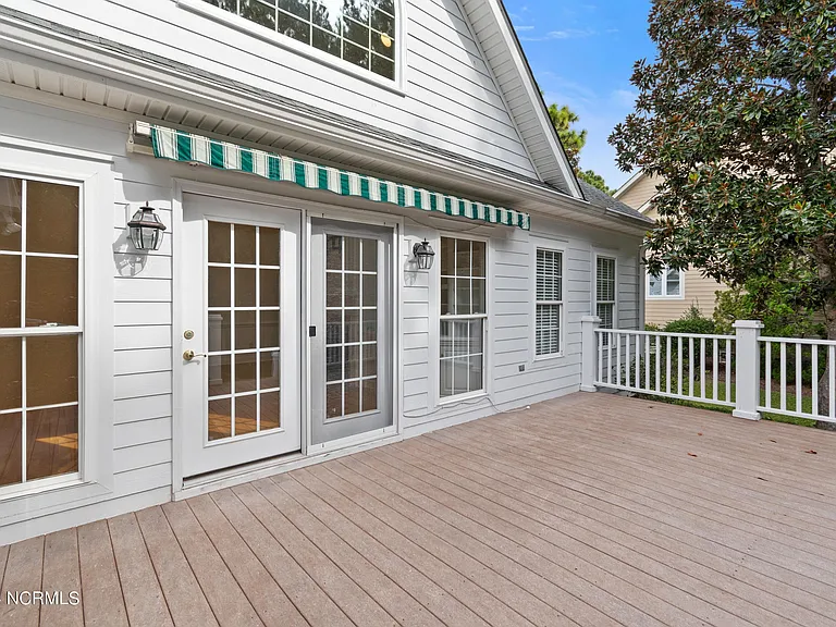3567 Medinah Ave E — Photo 29