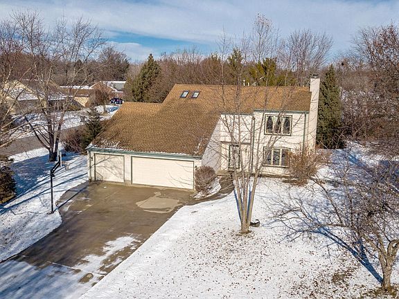 3rd image of 16330 W Melody Dr