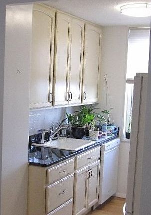 5th image of 11818 Union Tpke APT 12L